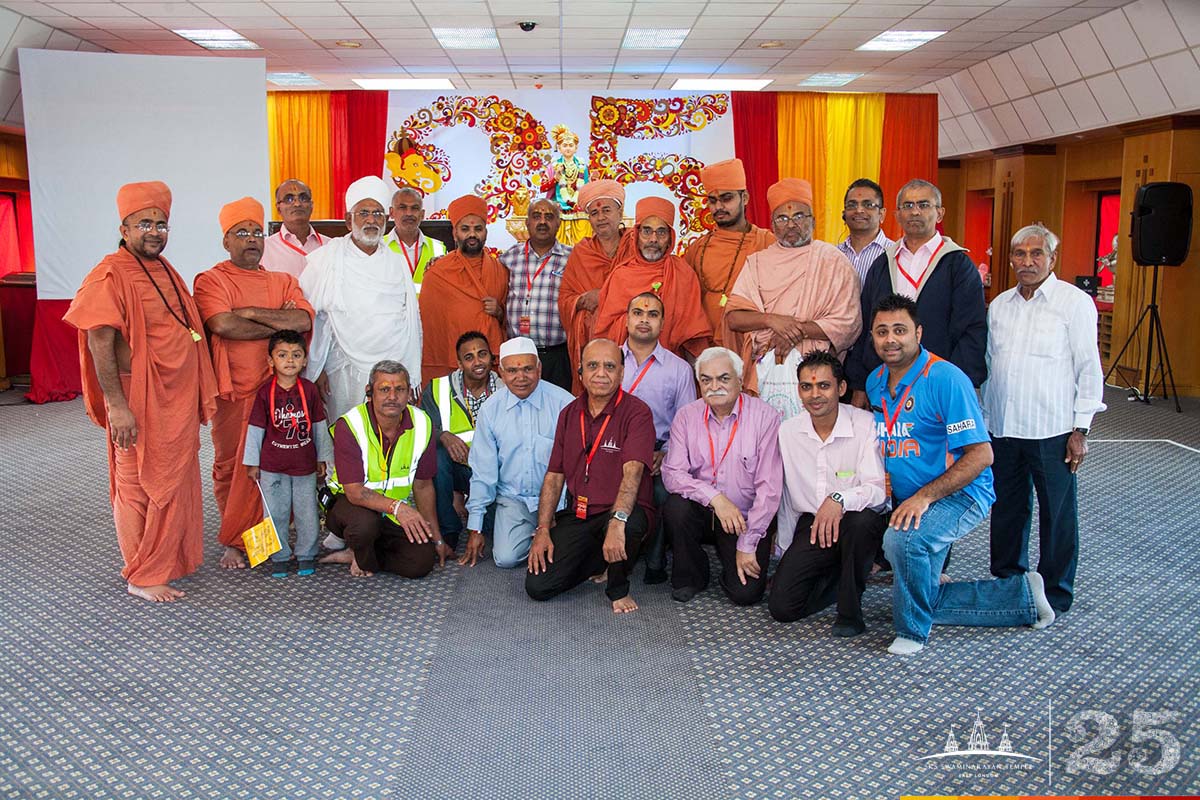 ©1987-2017 SKS Swaminarayan Temple East London